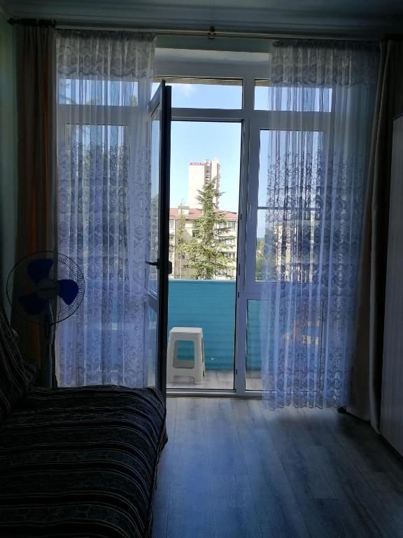 Апартаменты Квартира на ул. Абазгаа 49/3 г. Гагра Гагра